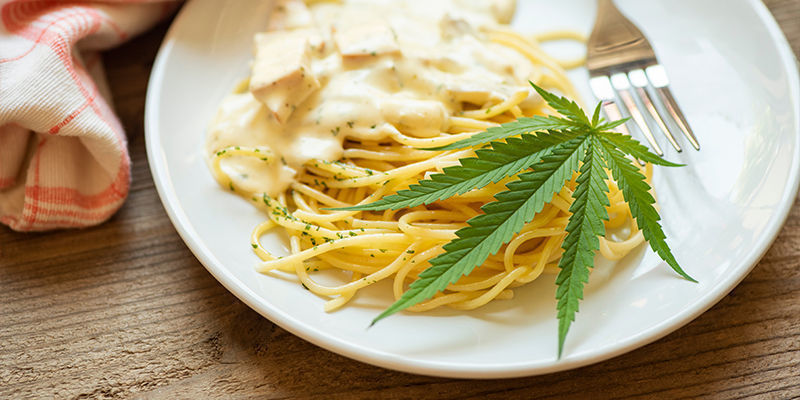 Wie man eine Cannabis-Dinnerparty veranstaltet