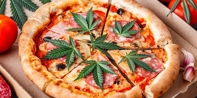 Mit Cannabis Angereicherte Pizza