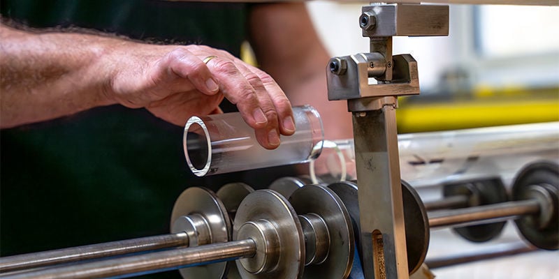 Cutting the glass